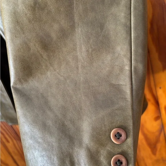 GAP Olive Green Women's Leather Jacket - Picture 8 of 10